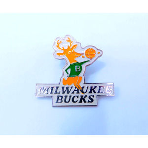 Vintage Milwaukee Bucks Pin NBA 1968 Logo
